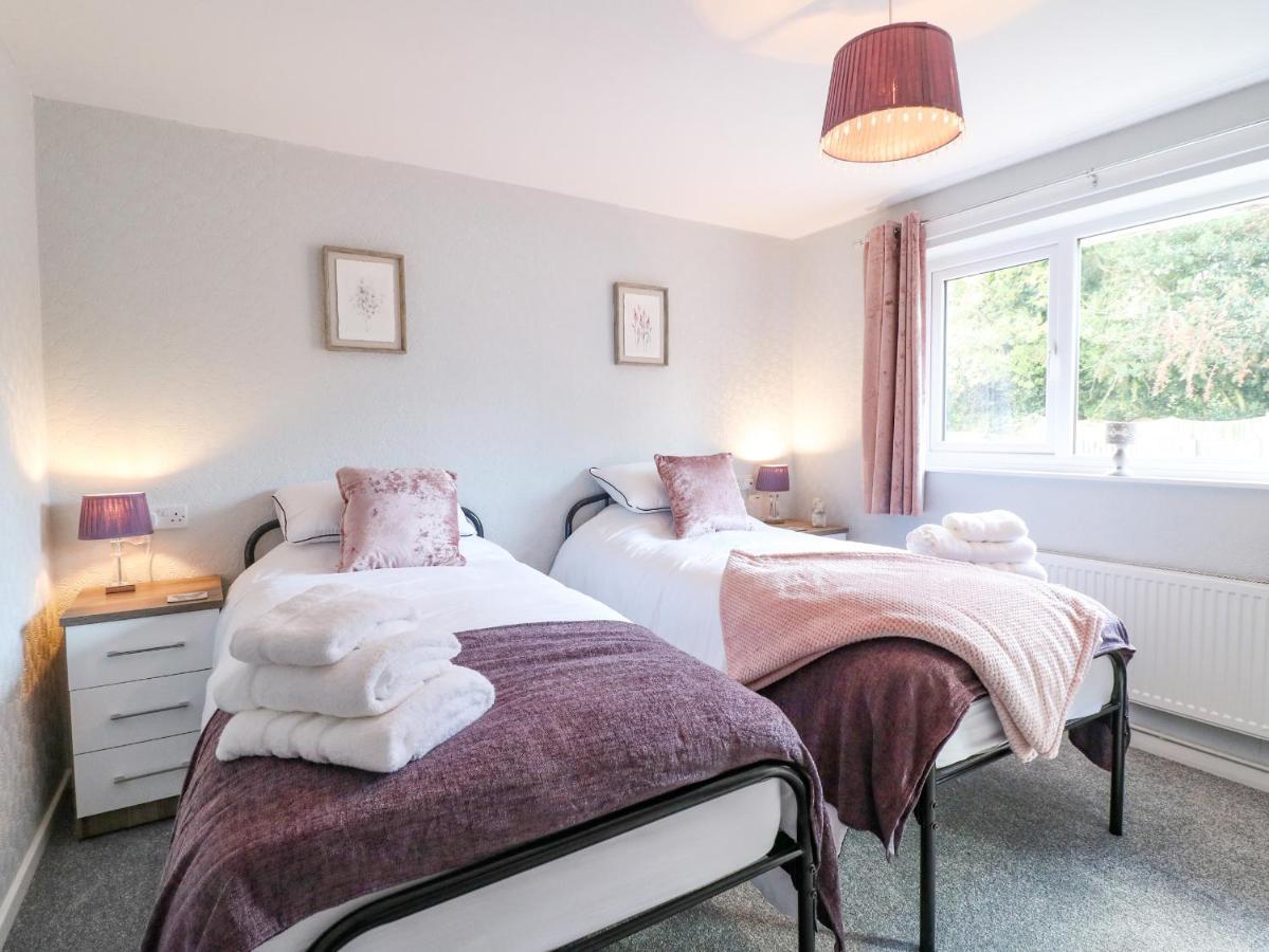 George'S Place Froghall 외부 사진